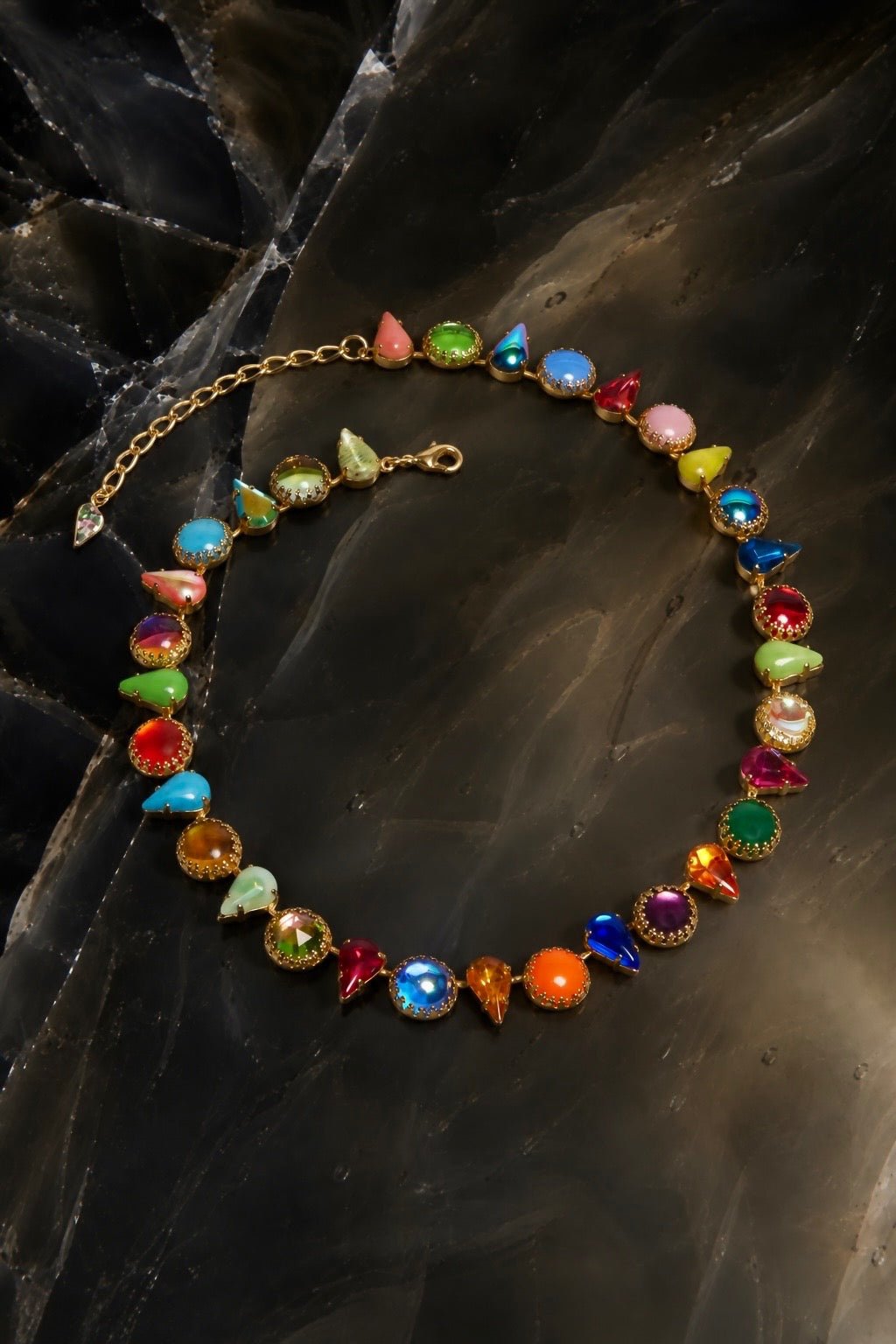 Layering Choker in Kaleidoscope (Gold)